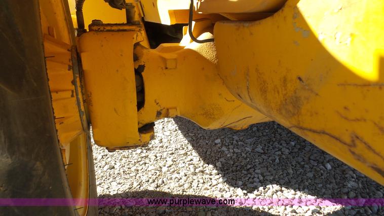 image for item J4655 2005 JCB 520 telehandler