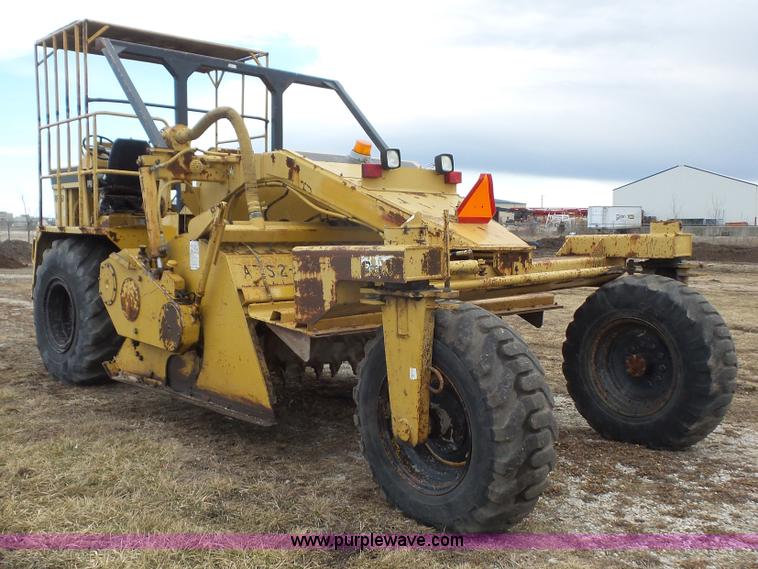 image for item J4675 1992 Caterpillar RR250 reclaimer