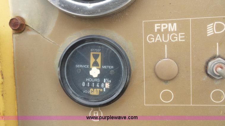 image for item J4675 1992 Caterpillar RR250 reclaimer