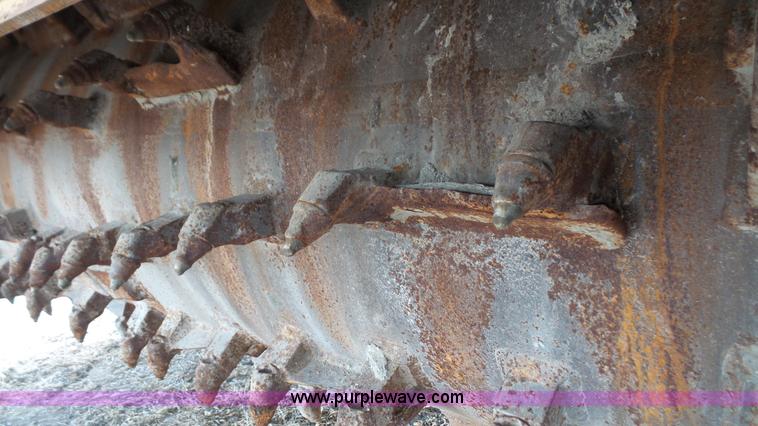 image for item J4675 1992 Caterpillar RR250 reclaimer