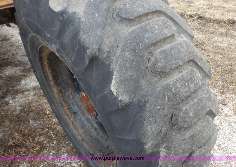 image for item J4675 1992 Caterpillar RR250 reclaimer