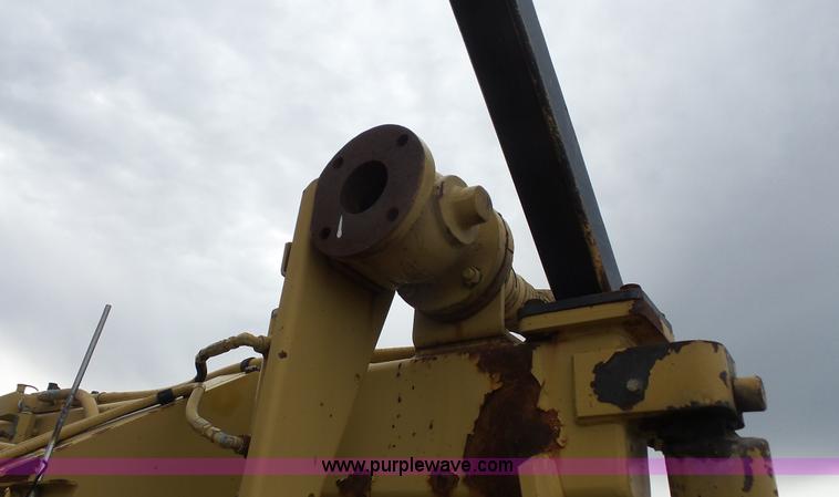 image for item J4675 1992 Caterpillar RR250 reclaimer