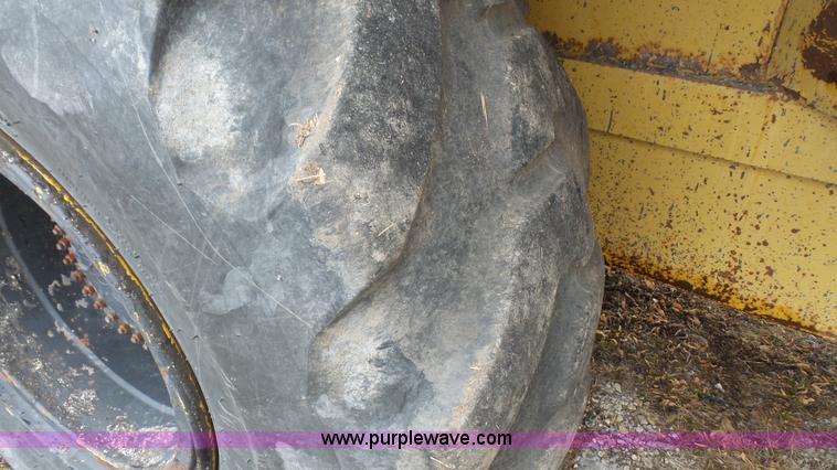 image for item J4675 1992 Caterpillar RR250 reclaimer