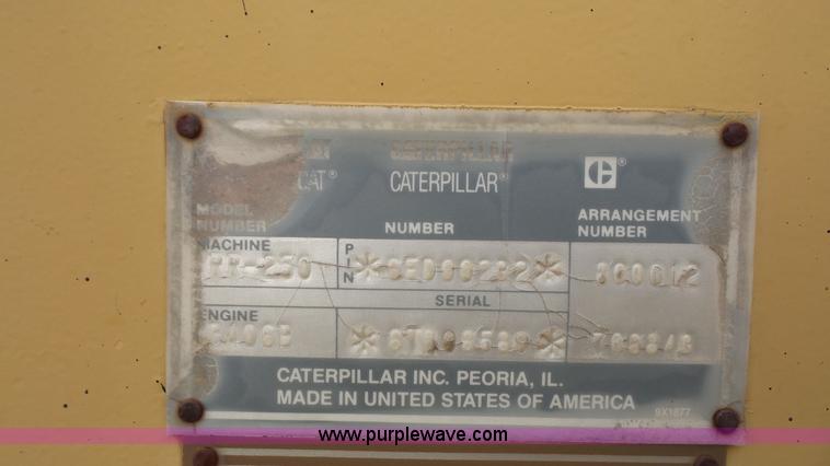 image for item J4675 1992 Caterpillar RR250 reclaimer