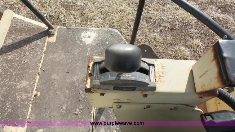 image for item J4677 2000 Ingersoll Rand DD110HF vibratory double drum roller