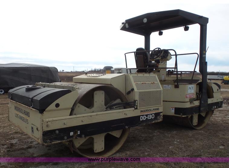 image for item J4679 1999 Ingersoll Rand DD-130 vibratory double drum roller