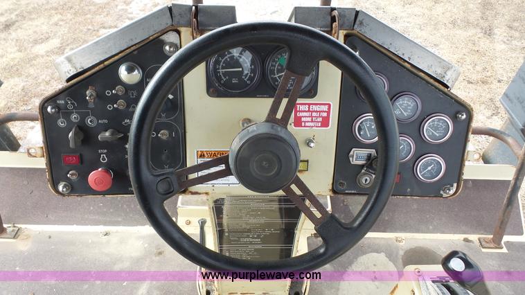 image for item J4679 1999 Ingersoll Rand DD-130 vibratory double drum roller