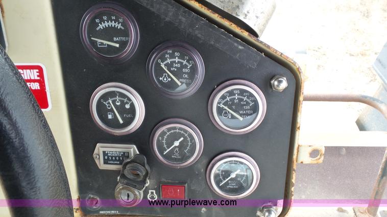 image for item J4679 1999 Ingersoll Rand DD-130 vibratory double drum roller