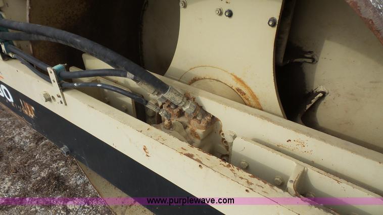 image for item J4679 1999 Ingersoll Rand DD-130 vibratory double drum roller