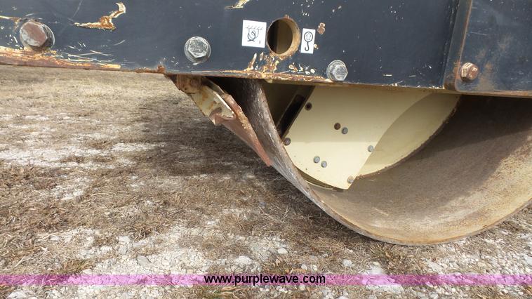 image for item J4679 1999 Ingersoll Rand DD-130 vibratory double drum roller