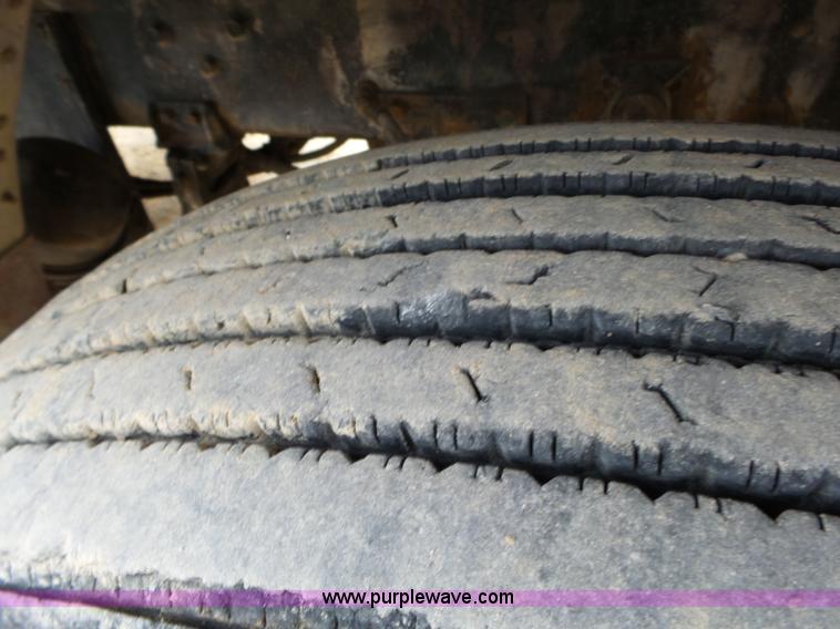 image for item J7660 1980 Freightliner FLC-11564T vacuum truck