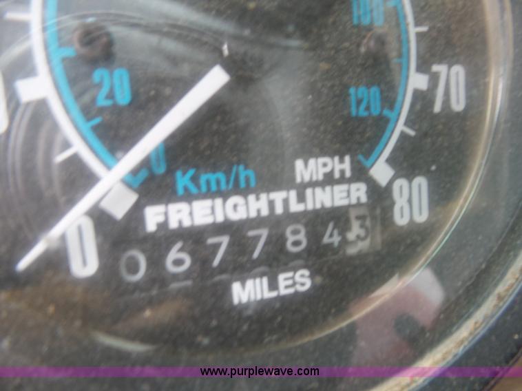 image for item J7660 1980 Freightliner FLC-11564T vacuum truck