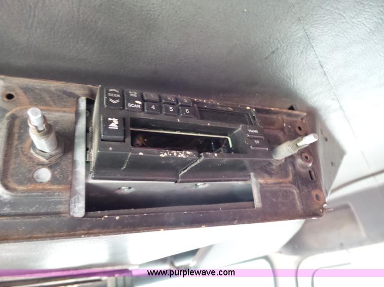 image for item J7660 1980 Freightliner FLC-11564T vacuum truck