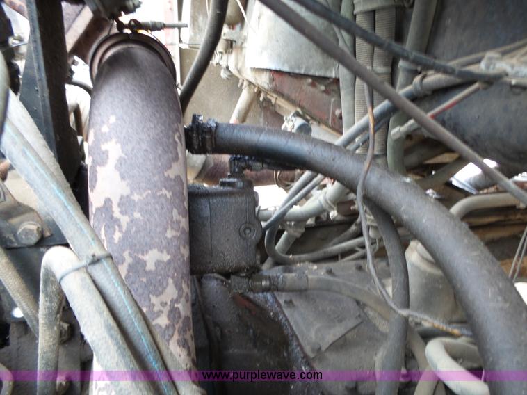 image for item J7660 1980 Freightliner FLC-11564T vacuum truck