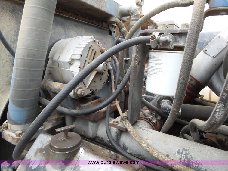 image for item J7660 1980 Freightliner FLC-11564T vacuum truck