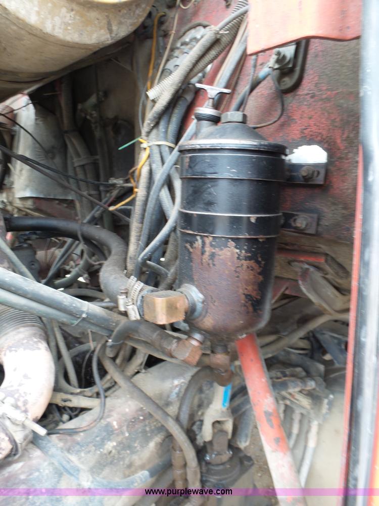 image for item J7660 1980 Freightliner FLC-11564T vacuum truck