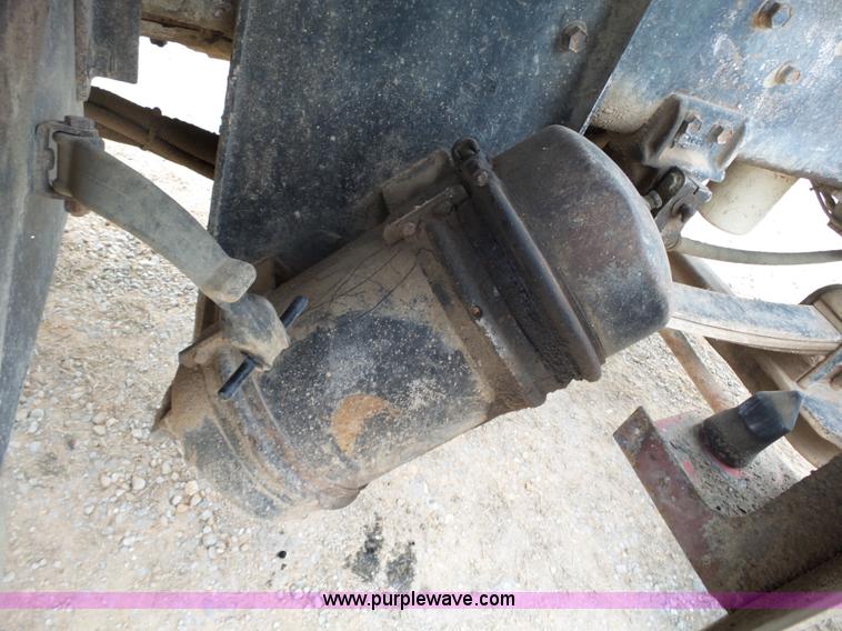 image for item J7660 1980 Freightliner FLC-11564T vacuum truck