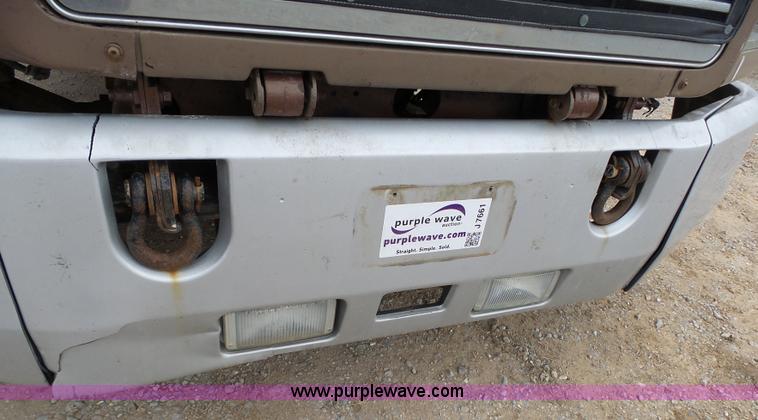 image for item J7661 1993 Mack CH613 semi truck