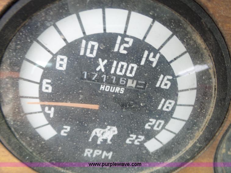 image for item J7661 1993 Mack CH613 semi truck