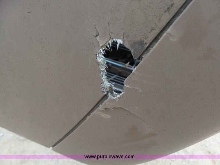 image for item J7661 1993 Mack CH613 semi truck