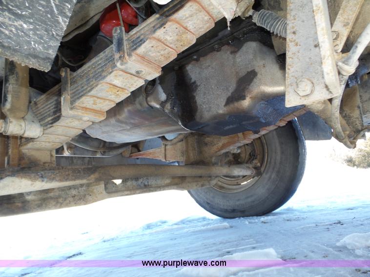 image for item J8805 1986 Mack RD688S dump truck