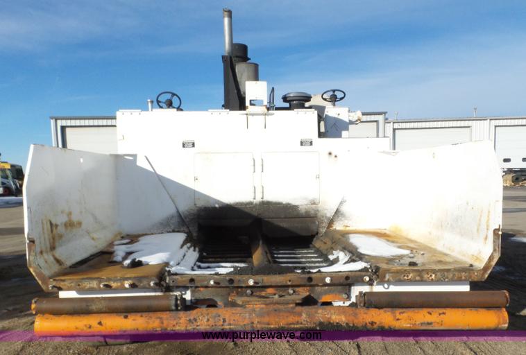 image for item J8810 2005 Roadtec RP-190 paver