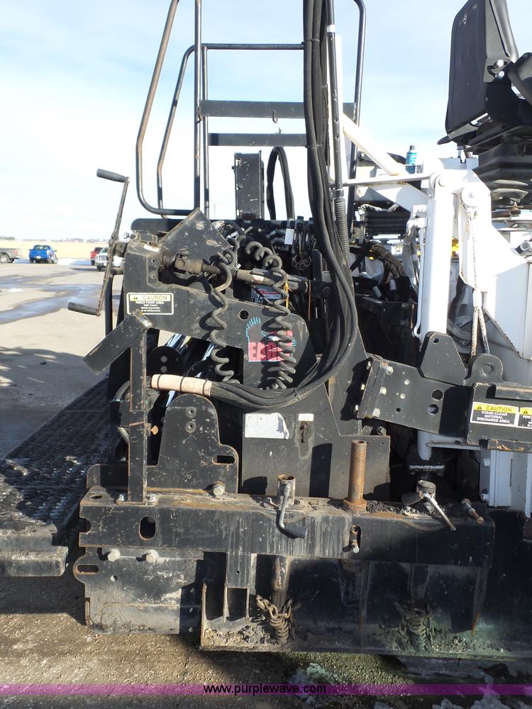 image for item J8810 2005 Roadtec RP-190 paver