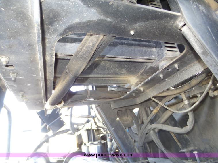 image for item J8810 2005 Roadtec RP-190 paver