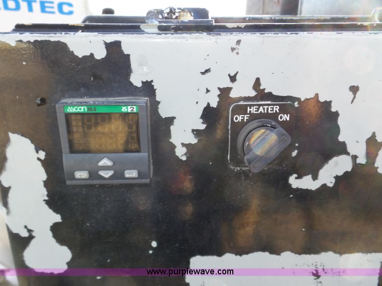 image for item J8810 2005 Roadtec RP-190 paver