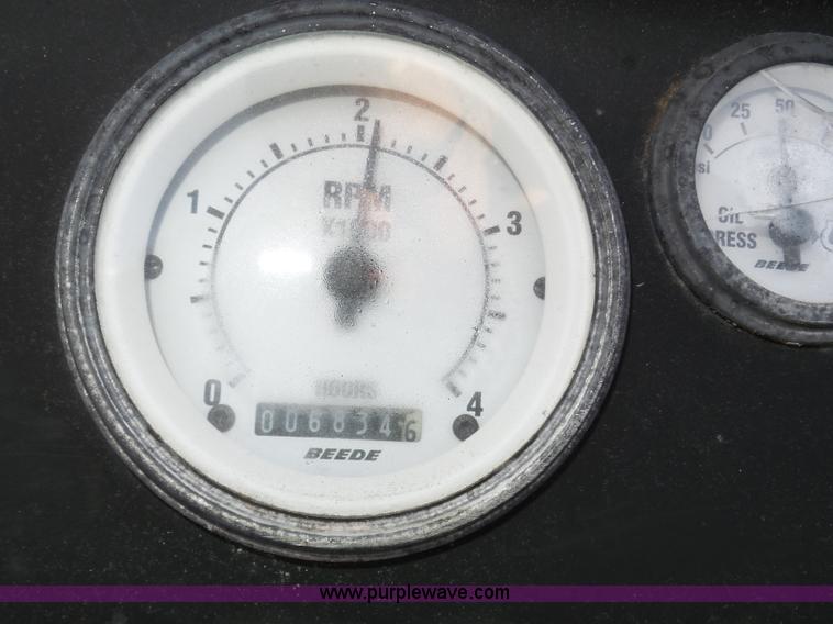 image for item J8810 2005 Roadtec RP-190 paver