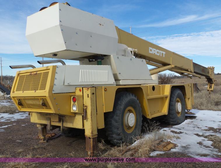 image for item J8811 Drott 1800CC rough terrain crane