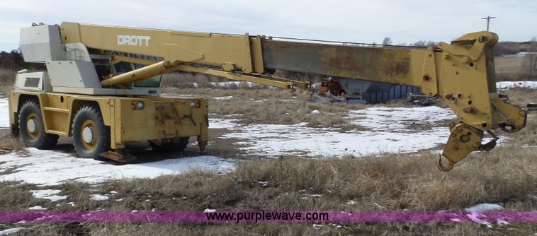 image for item J8811 Drott 1800CC rough terrain crane