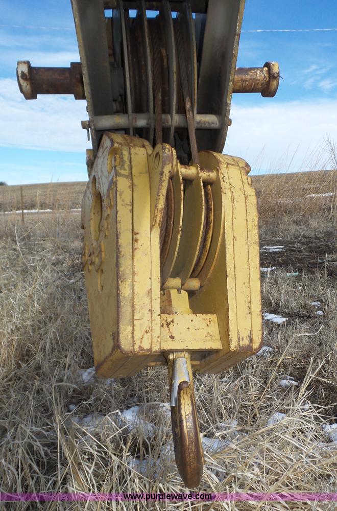 image for item J8811 Drott 1800CC rough terrain crane