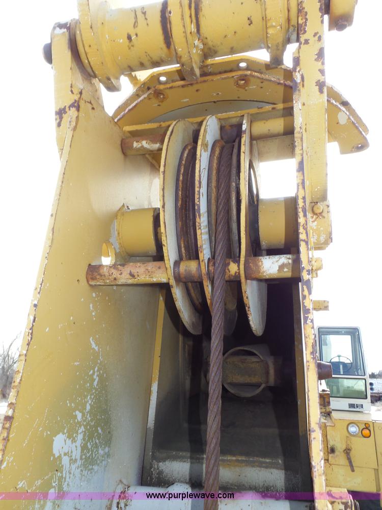 image for item J8811 Drott 1800CC rough terrain crane