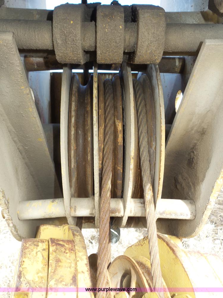 image for item J8811 Drott 1800CC rough terrain crane