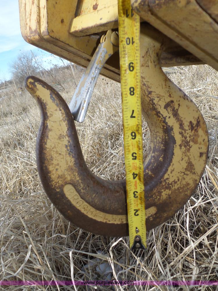 image for item J8811 Drott 1800CC rough terrain crane