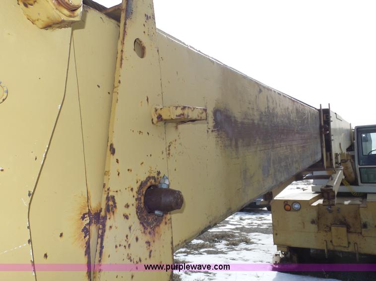 image for item J8811 Drott 1800CC rough terrain crane