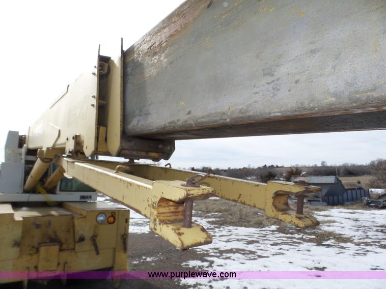 image for item J8811 Drott 1800CC rough terrain crane