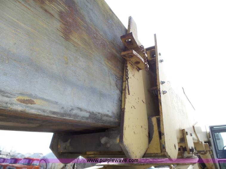 image for item J8811 Drott 1800CC rough terrain crane