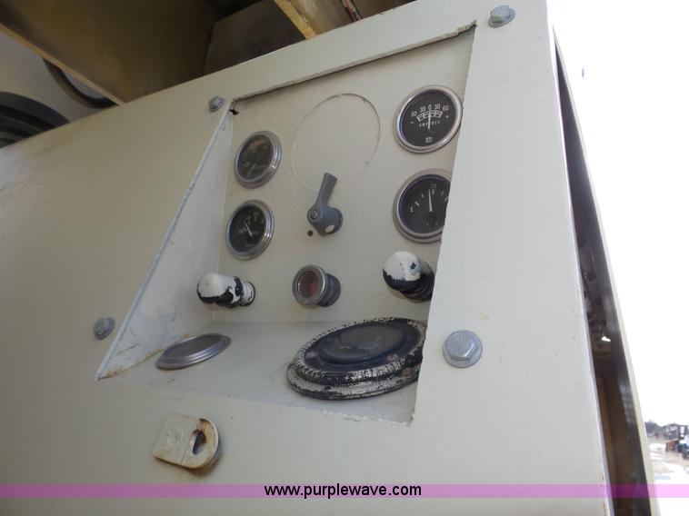 image for item J8811 Drott 1800CC rough terrain crane