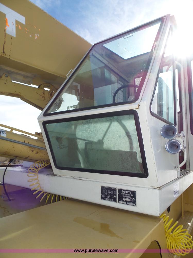 image for item J8811 Drott 1800CC rough terrain crane