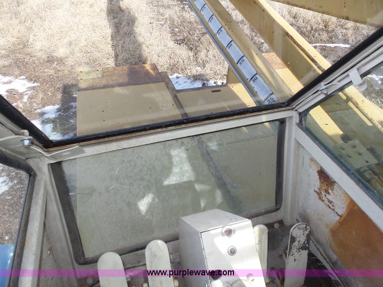 image for item J8811 Drott 1800CC rough terrain crane