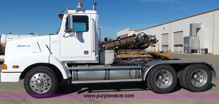 image for item K1263 1999 Western Star 5964SS semi truck