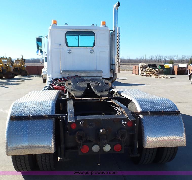image for item K1263 1999 Western Star 5964SS semi truck