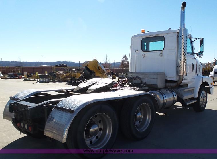 image for item K1263 1999 Western Star 5964SS semi truck