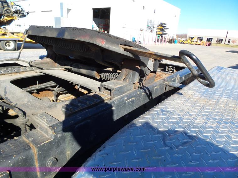 image for item K1263 1999 Western Star 5964SS semi truck