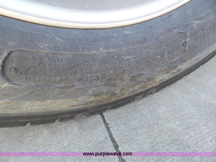 image for item K1263 1999 Western Star 5964SS semi truck