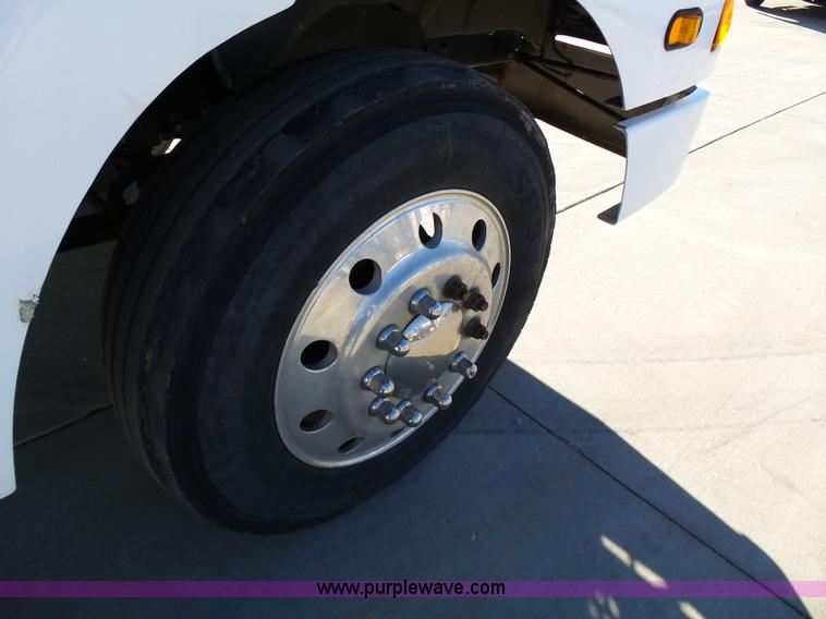 image for item K1263 1999 Western Star 5964SS semi truck