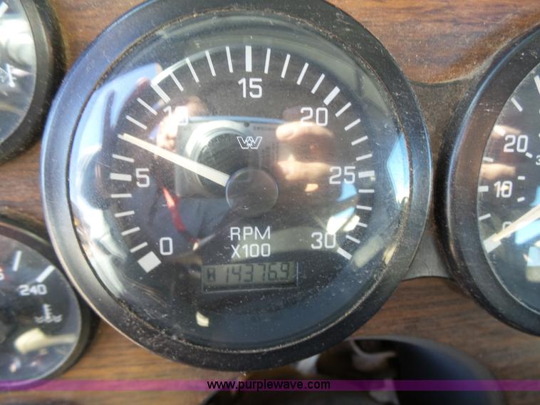 image for item K1263 1999 Western Star 5964SS semi truck