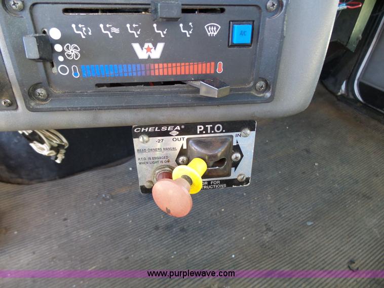 image for item K1263 1999 Western Star 5964SS semi truck